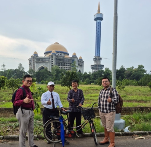 piket politeknik 8 desember 