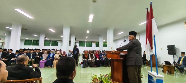 Syaykh kita harus 1000359958