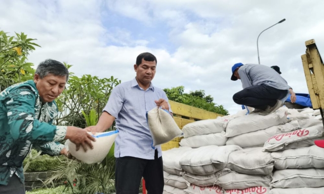 lognews.co.id foto 40 pembagian distribusi paket